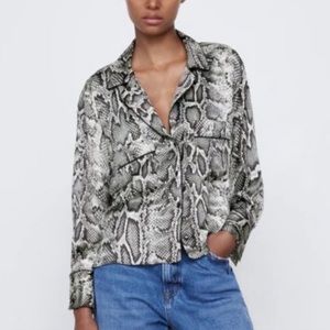 NWOT Zara Satin Snakeskin Cropped Oversized Blouse - S